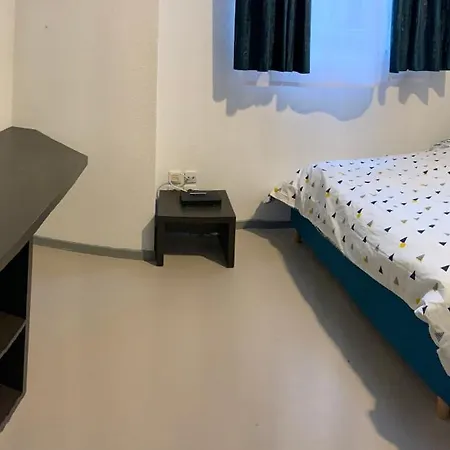 Sixième Apartment *
